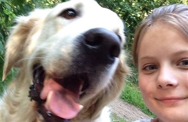 Hund reddede 10-årige Mie