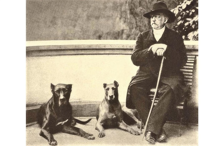 50 &aring;r med Broholmeren: Fra Babylon til Bismarck